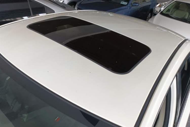 Used Nissan Sylphy 2016 1.6XV CVT Smart Enjoyment Version Roof