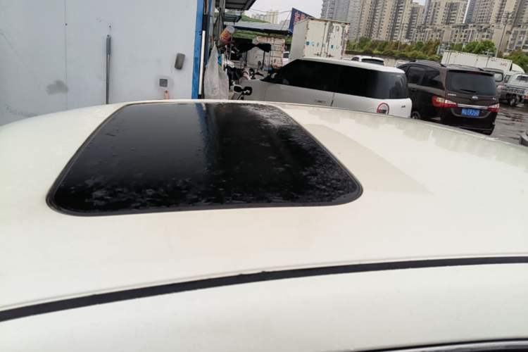 Used Nissan Sylphy 2016 1.6 XL CVT Deluxe Edition Roof