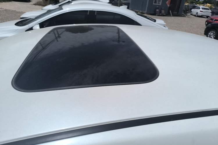 Used Nissan Sylphy 2016 1.6 XL CVT Deluxe Edition Roof