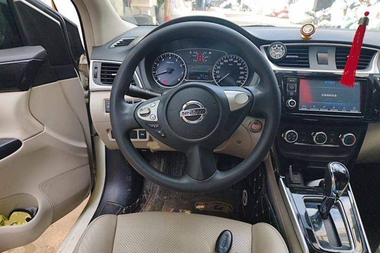 Used Nissan Sylphy 2016 1.6 XL CVT Deluxe Edition Steering Wheel