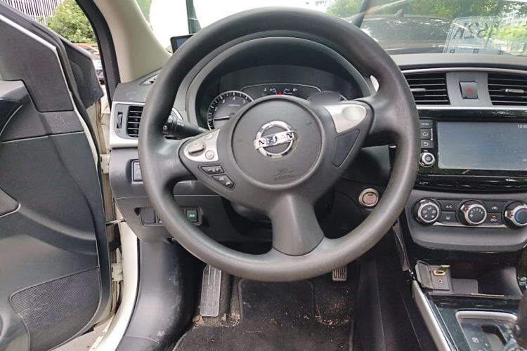 Used Nissan Sylphy 2016 1.6 XL CVT Deluxe Edition Steering Wheel
