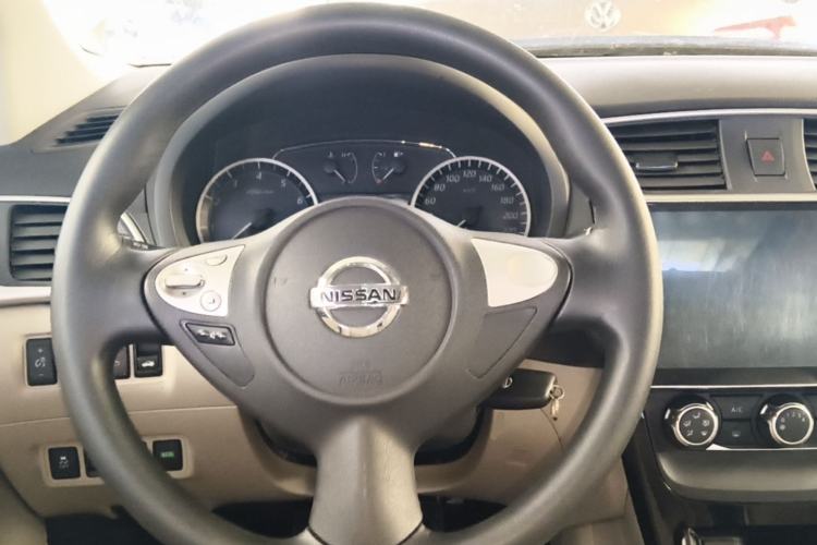 Used Nissan Sylphy 2016 1.6 XL Manual Luxury Edition Steering Wheel