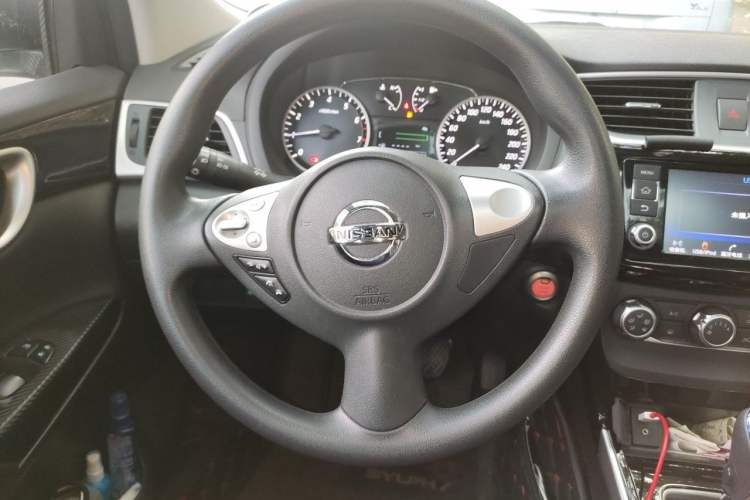 Used Nissan Sylphy 2016 1.6XV CVT Smart Enjoyment Version Steering Wheel