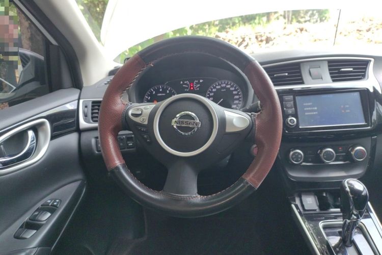 Used Nissan Sylphy 2016 1.6XV CVT Smart Enjoyment Version Steering Wheel