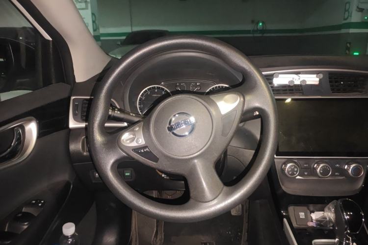 Used Nissan Sylphy 2016 1.6 XL CVT Luxury Edition Steering Wheel