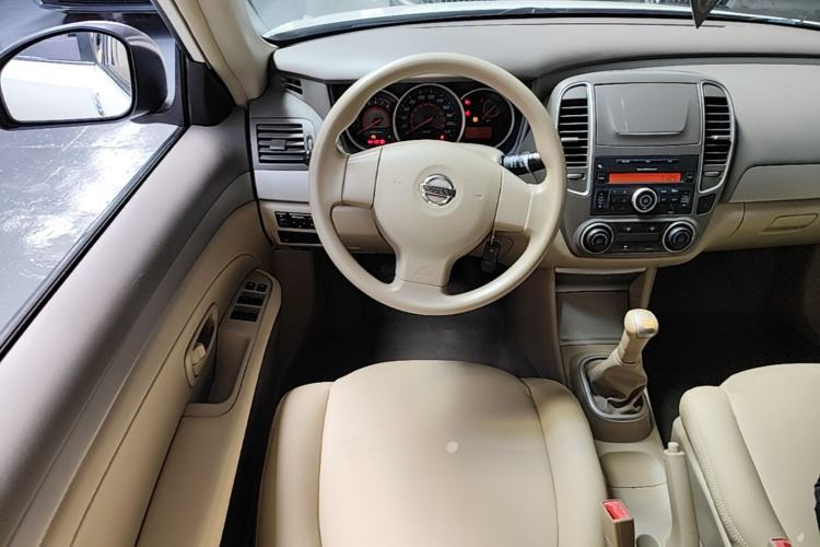 Used Nissan Sylphy 2016 Classic 1.6XE Manual Comfort Edition Steering Wheel