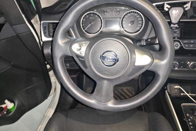 Used Nissan Sylphy 2016 1.6 XL CVT Luxury Edition Steering Wheel