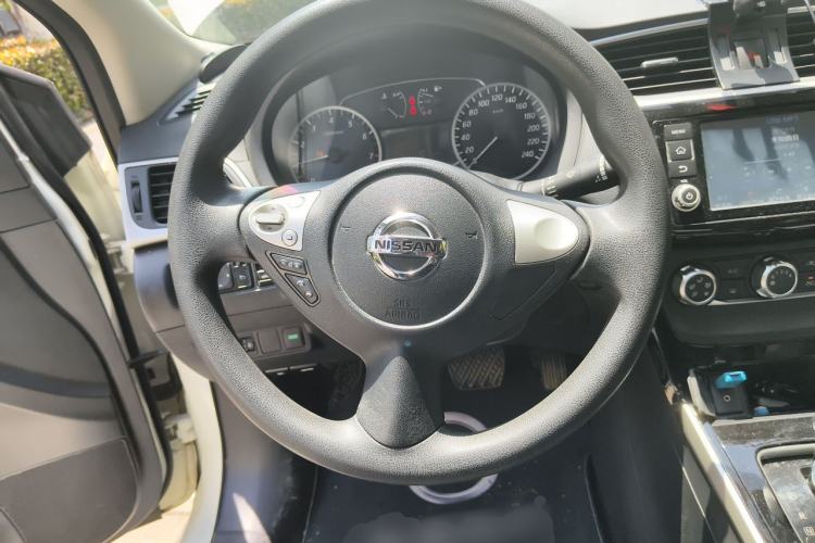 Used Nissan Sylphy 2016 1.6 XL CVT Deluxe Edition Steering Wheel