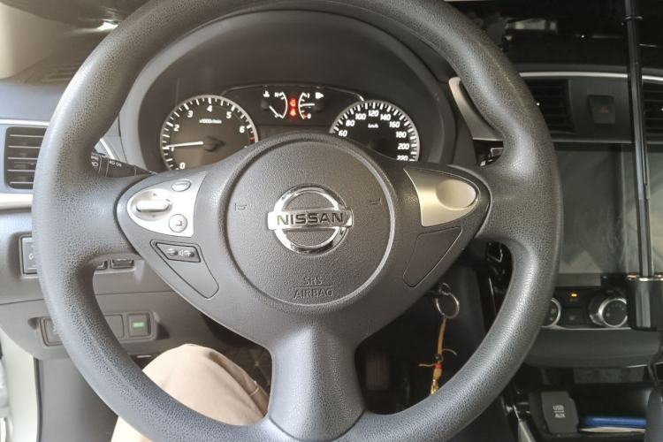 Used Nissan Sylphy 2016 1.6 XL CVT Luxury Edition Steering Wheel