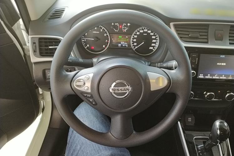 Used Nissan Sylphy 2016 1.6XV CVT Smart Enjoyment Version Steering Wheel