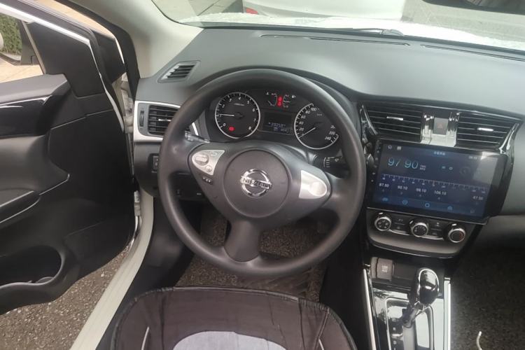 Used Nissan Sylphy 2016 1.6 XL CVT Luxury Edition Steering Wheel