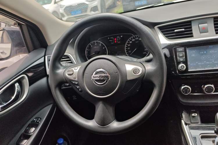 Used Nissan Sylphy 2016 1.6XV CVT Smart Enjoyment Version Steering Wheel