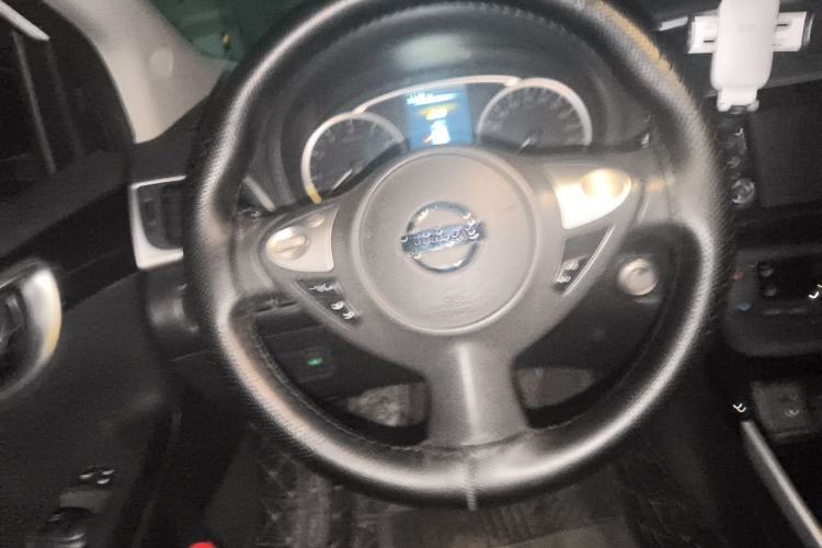 Used Nissan Sylphy 2016 1.8XV CVT Prestige Edition Steering Wheel