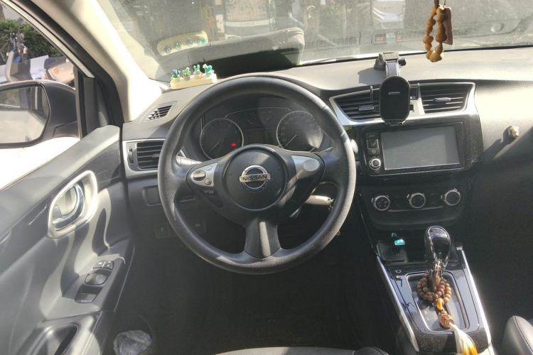 Used Nissan Sylphy 2016 1.6 XL CVT Luxury Edition Steering Wheel