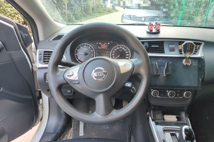 Used Nissan Sylphy 2016 1.6 XL CVT Luxury Edition Steering Wheel
