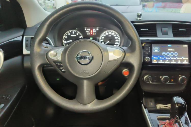 Used Nissan Sylphy 2016 1.6XV CVT Smart Enjoyment Version Steering Wheel