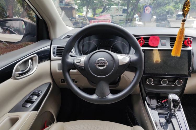 Used Nissan Sylphy 2016 1.6 XL CVT Luxury Edition Steering Wheel