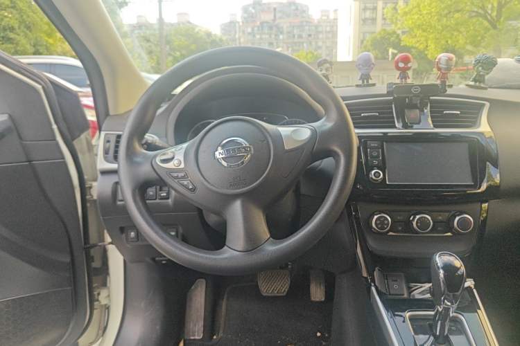 Used Nissan Sylphy 2016 1.6XV CVT Smart Enjoyment Version Steering Wheel