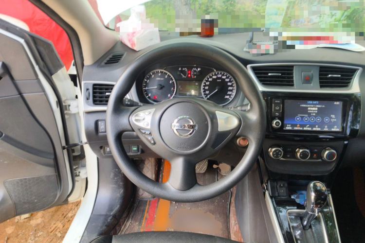 Used Nissan Sylphy 2016 1.6XV CVT Smart Enjoyment Version Steering Wheel