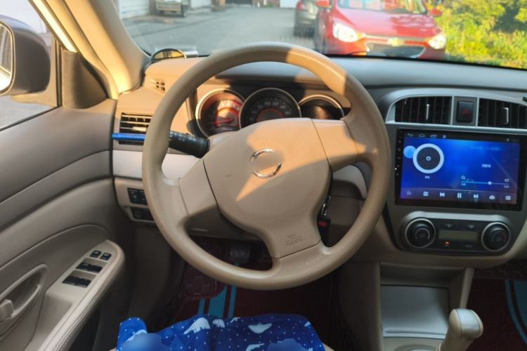 Used Nissan Sylphy 2016 Classic 1.6XE Manual Leading Edition Steering Wheel