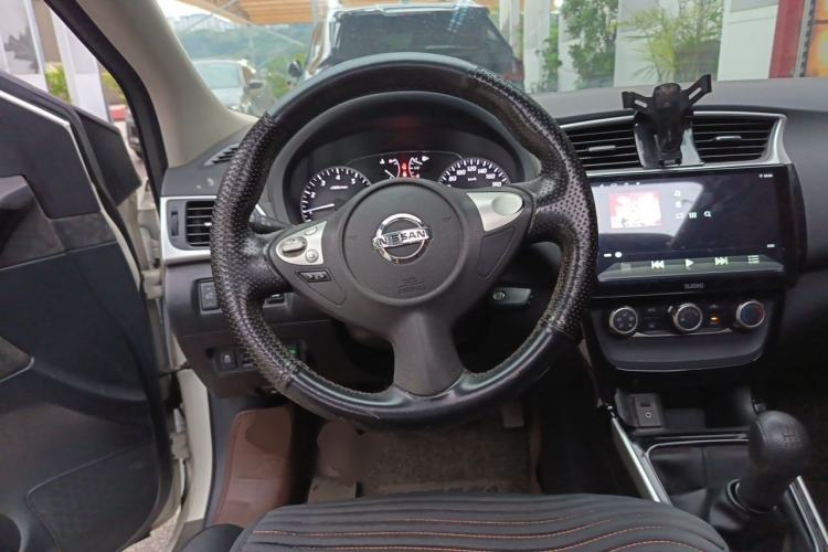 Used Nissan Sylphy 2016 1.6 XL Manual Luxury Edition Steering Wheel
