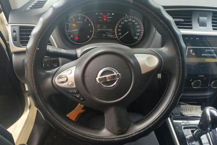 Used Nissan Sylphy 2016 1.6XV CVT Smart Enjoyment Version Steering Wheel