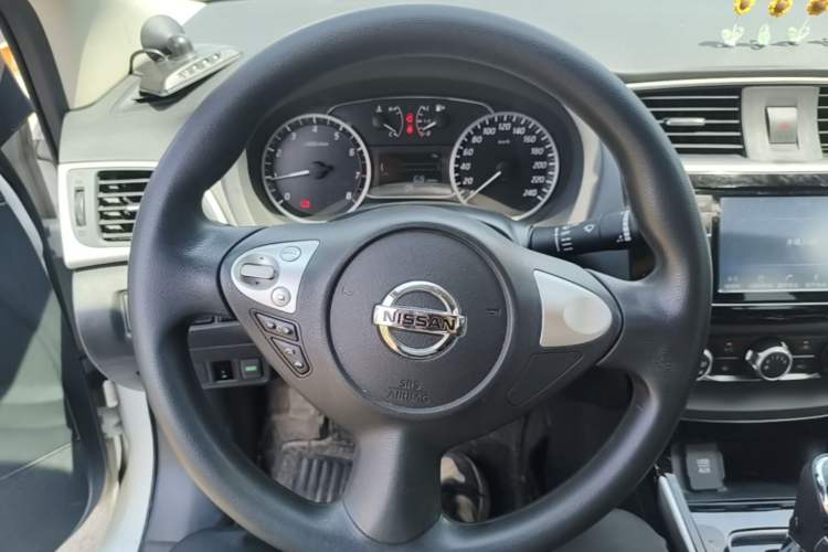 Used Nissan Sylphy 2016 1.6 XL CVT Deluxe Edition Steering Wheel