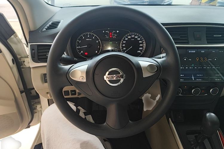 Used Nissan Sylphy 2016 1.6XE CVT Comfort Edition Steering Wheel