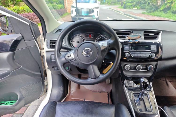 Used Nissan Sylphy 2016 1.6 XL CVT Luxury Edition Steering Wheel