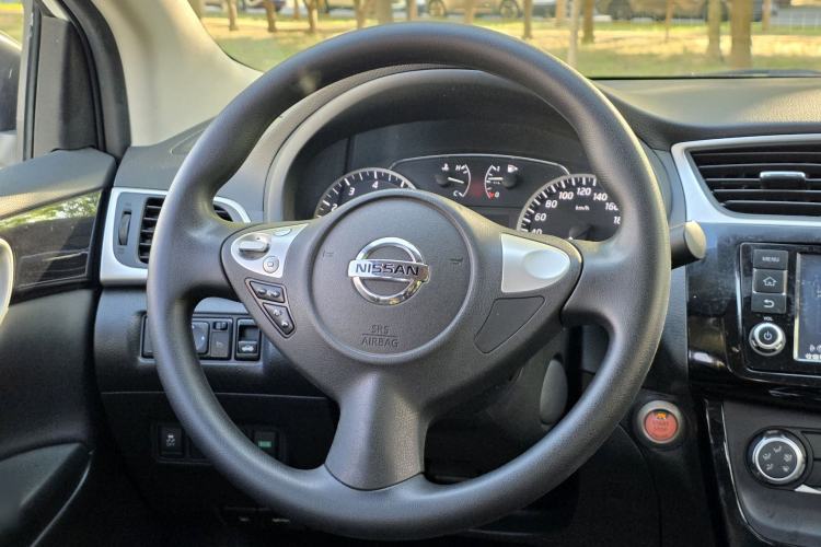 Used Nissan Sylphy 2016 1.6XV CVT Smart Enjoyment Version Steering Wheel