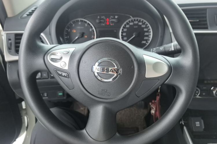 Used Nissan Sylphy 2016 1.6 XL CVT Luxury Edition Steering Wheel