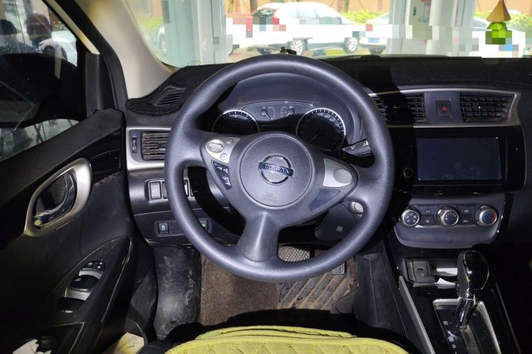Used Nissan Sylphy 2016 1.6XV CVT Smart Enjoyment Version Steering Wheel
