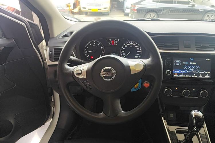 Used Nissan Sylphy 2016 1.6XV CVT Smart Enjoyment Version Steering Wheel