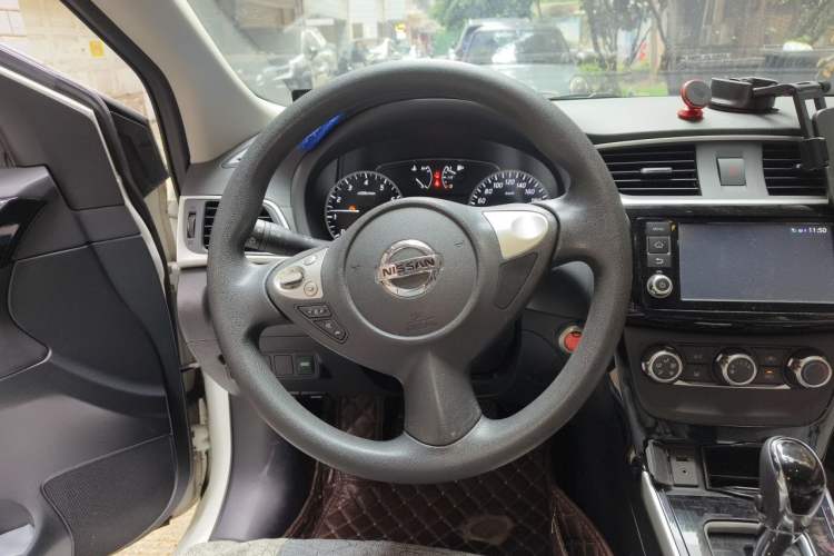 Used Nissan Sylphy 2016 1.6XV CVT Smart Enjoyment Version Steering Wheel