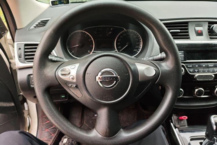 Used Nissan Sylphy 2016 1.6 XL CVT Luxury Edition Steering Wheel