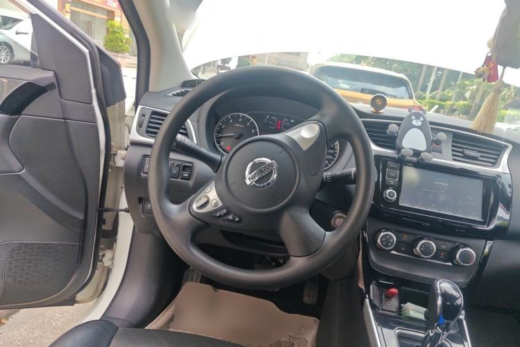 Used Nissan Sylphy 2016 1.6XV CVT Smart Enjoyment Version Steering Wheel