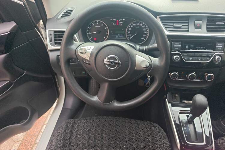 Used Nissan Sylphy 2016 1.6 XL CVT Luxury Edition Steering Wheel