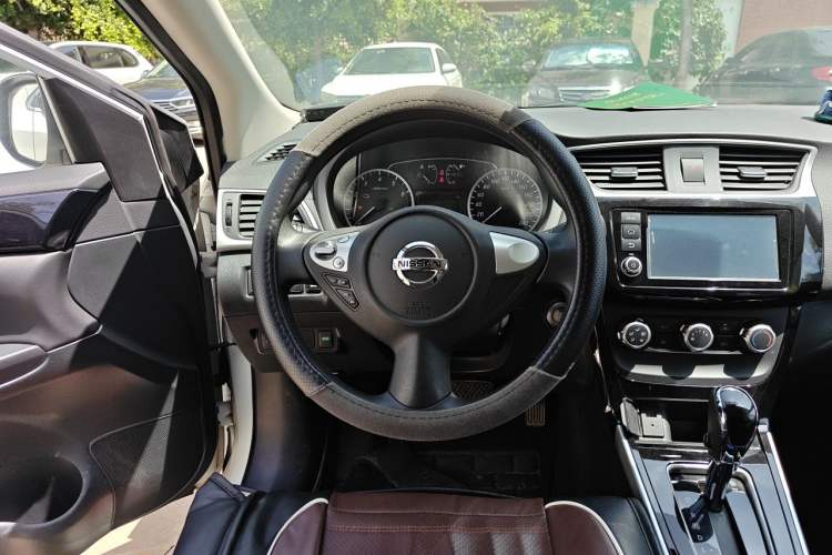 Used Nissan Sylphy 2016 1.6 XL CVT Deluxe Edition Steering Wheel
