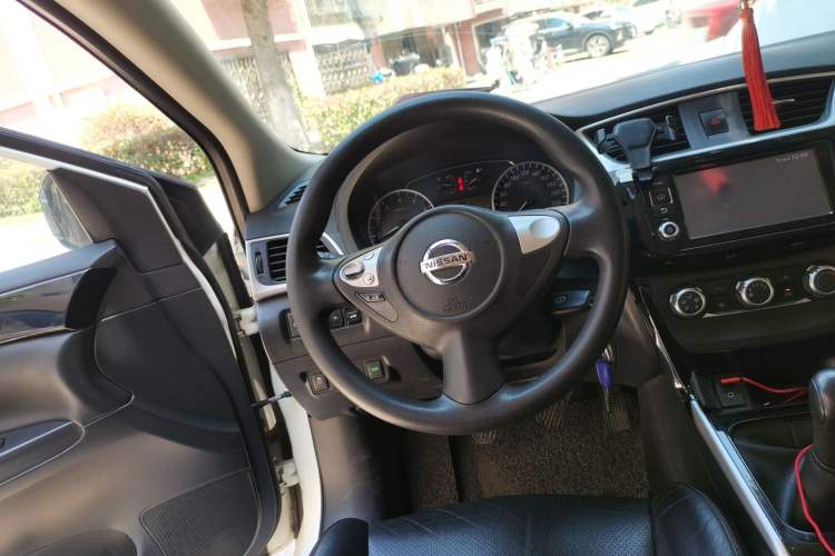 Used Nissan Sylphy 2016 1.6 XL Manual Luxury Edition Steering Wheel