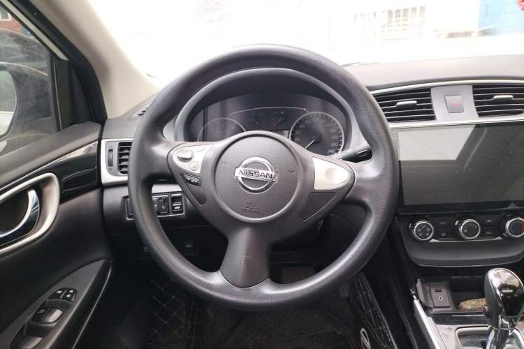 Used Nissan Sylphy 2016 1.6 XL CVT Luxury Edition Steering Wheel
