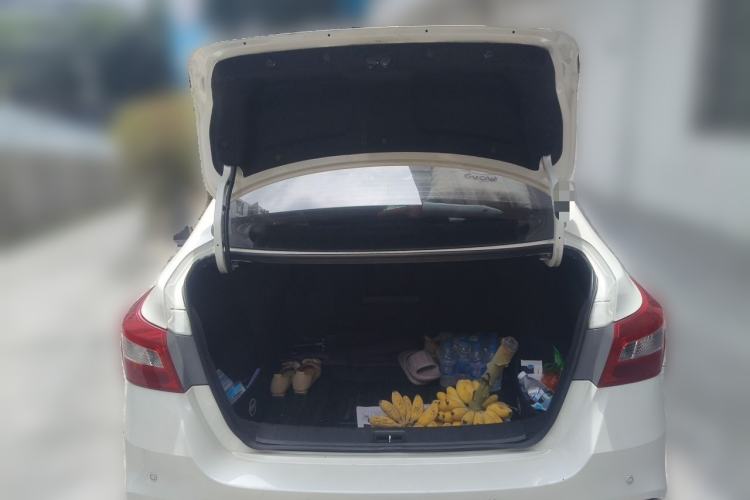 Used Nissan Sylphy 2016 1.6 XL CVT Deluxe Edition Trunk