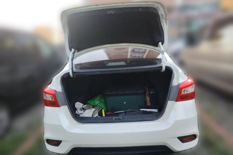 Used Nissan Sylphy 2016 1.6XV CVT Smart Enjoyment Version Trunk