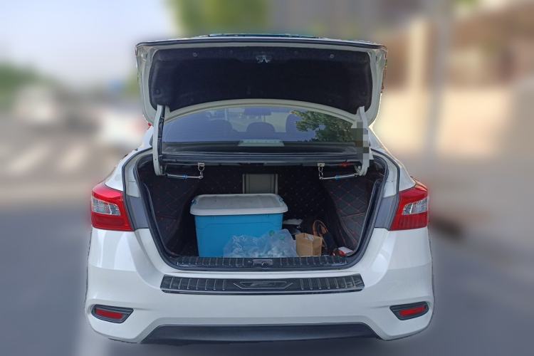 Used Nissan Sylphy 2016 1.6XV CVT Smart Enjoyment Version Trunk