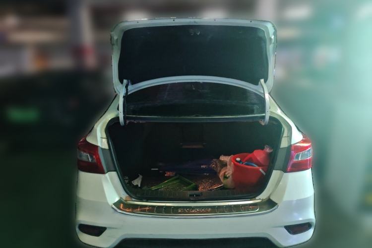 Used Nissan Sylphy 2016 1.6 XL CVT Deluxe Edition Trunk