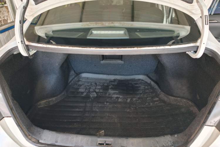Used Nissan Sylphy 2016 1.6 XL CVT Deluxe Edition Trunk