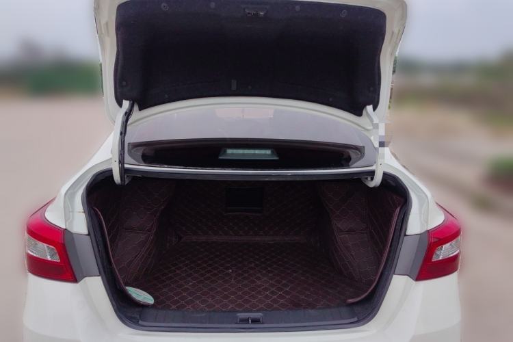 Used Nissan Sylphy 2016 1.6 XL CVT Luxury Edition Trunk