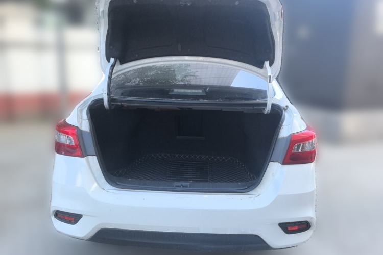 Used Nissan Sylphy 2016 1.6XV CVT Smart Enjoyment Version Trunk