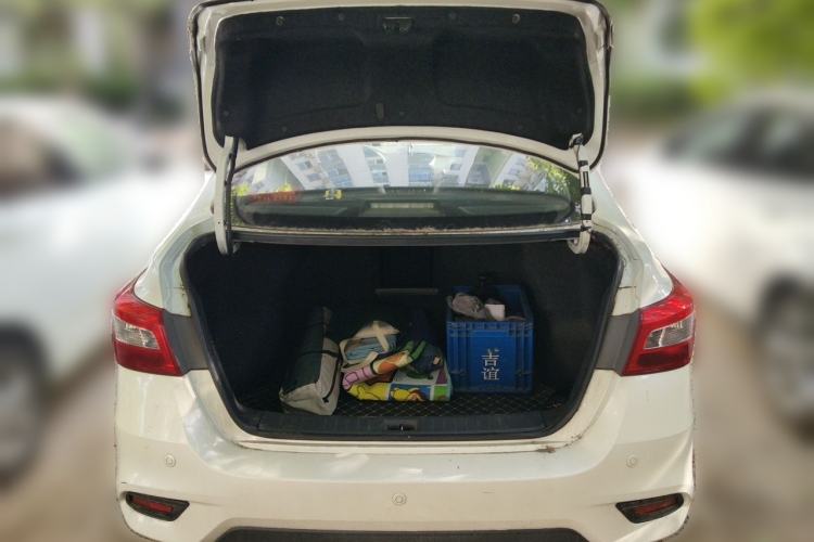 Used Nissan Sylphy 2016 1.6 XL CVT Luxury Edition Trunk