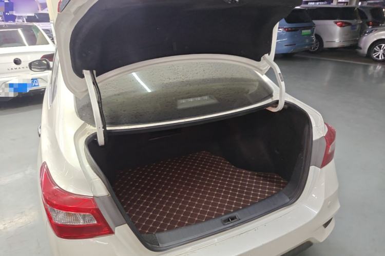 Used Nissan Sylphy 2016 1.6 XL CVT Luxury Edition Trunk