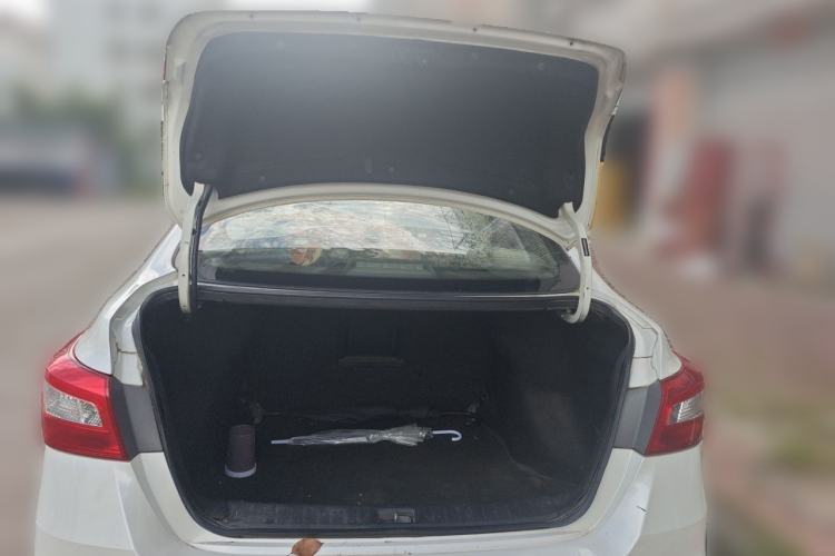 Used Nissan Sylphy 2016 1.6 XL CVT Deluxe Edition Trunk